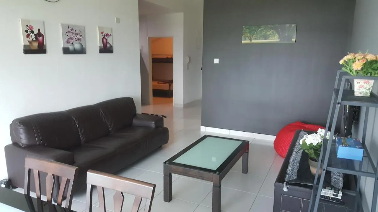 Sky Peak Residences Apartment Johor Bahru 0*,